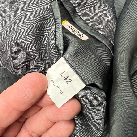 Jos A Bank Signature Cambridge Grey Herringbone Suit 42L - Picture 6 of 9
